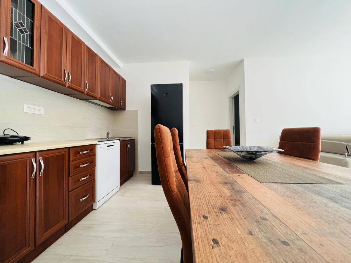 Apartment With Terrace And Private Parking Kotor Exteriér fotografie