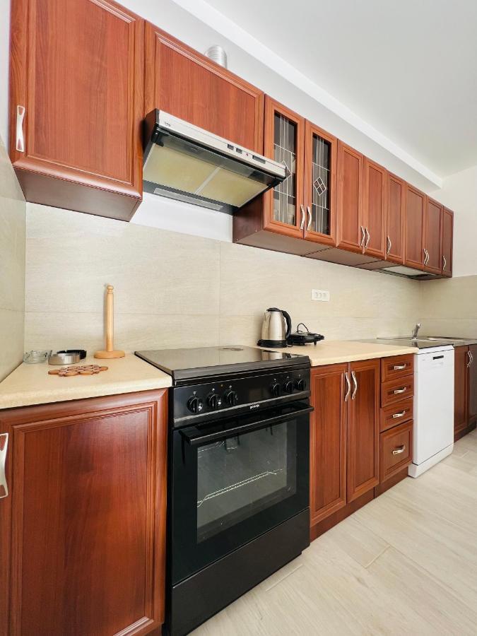 Apartment With Terrace And Private Parking Kotor Exteriér fotografie